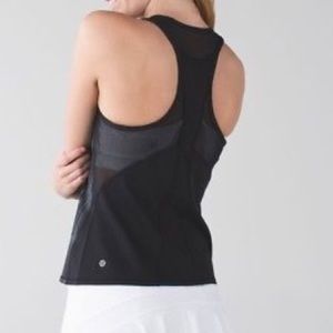 lululemon athletica Tops - Lululemon Ace Tank Black Reflective Size 4 NWOT lululemon athletica Tops - Lululemon Ace Tank Black Reflective Size 4 NWOT